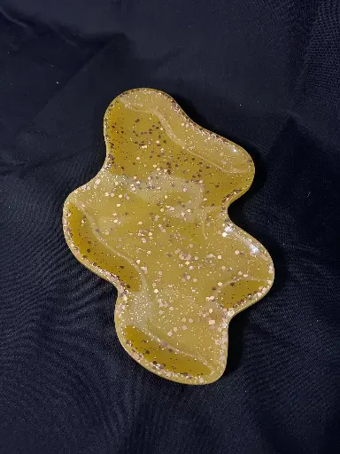 Plateau ondulé dorée à paillettes