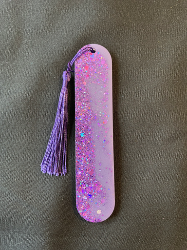 Marque page violet avec paillette 